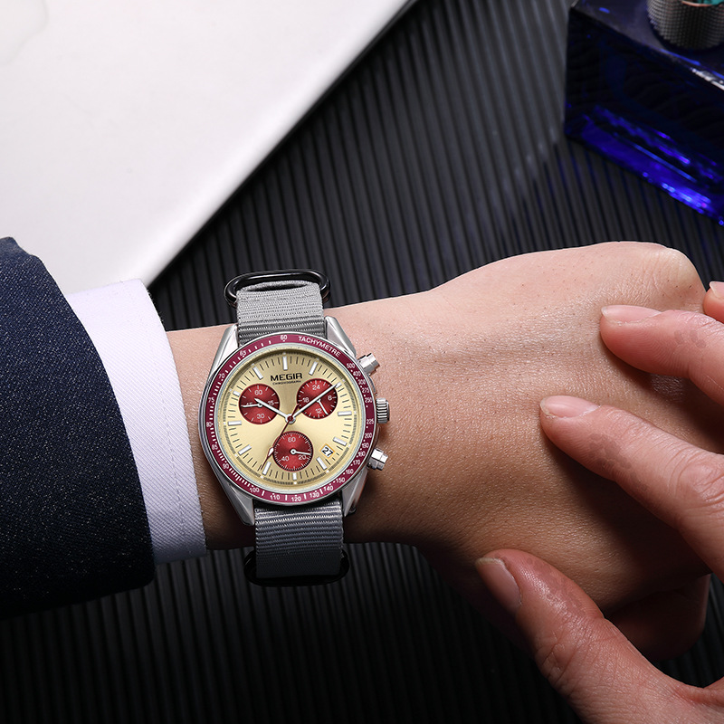 메기르 2247 새로운 명품 남성용 시계 캔버스 브레이 - Canvas Strap Watch 리뷰 및 가격